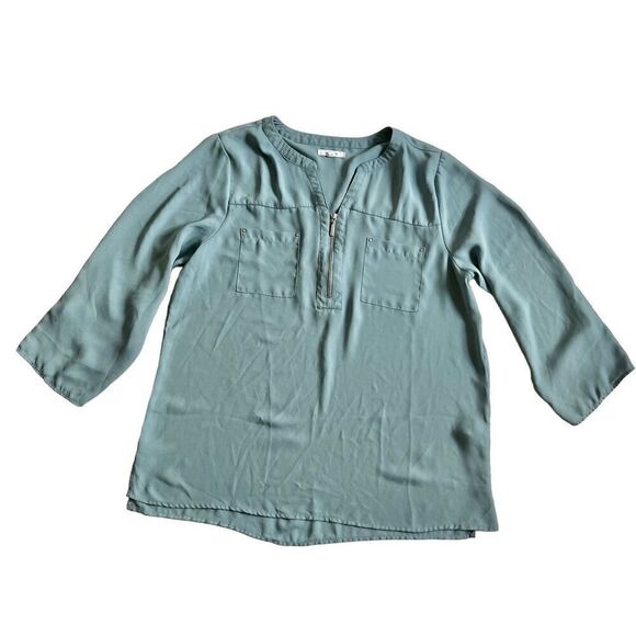 Maurices Blouse size Large - Picture 2 of 4